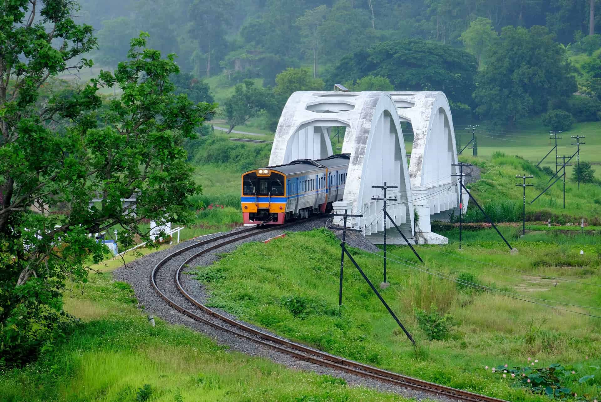 train thailande