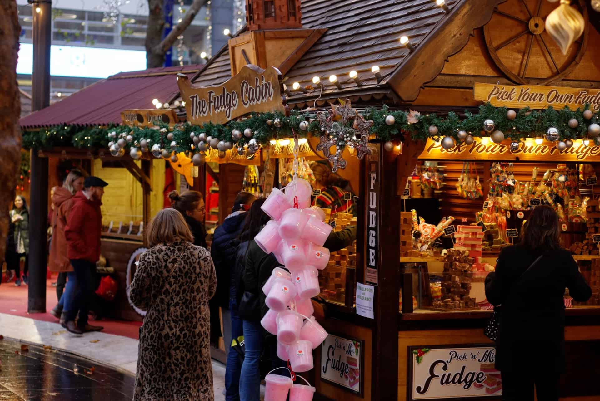 marche de noel leicester square