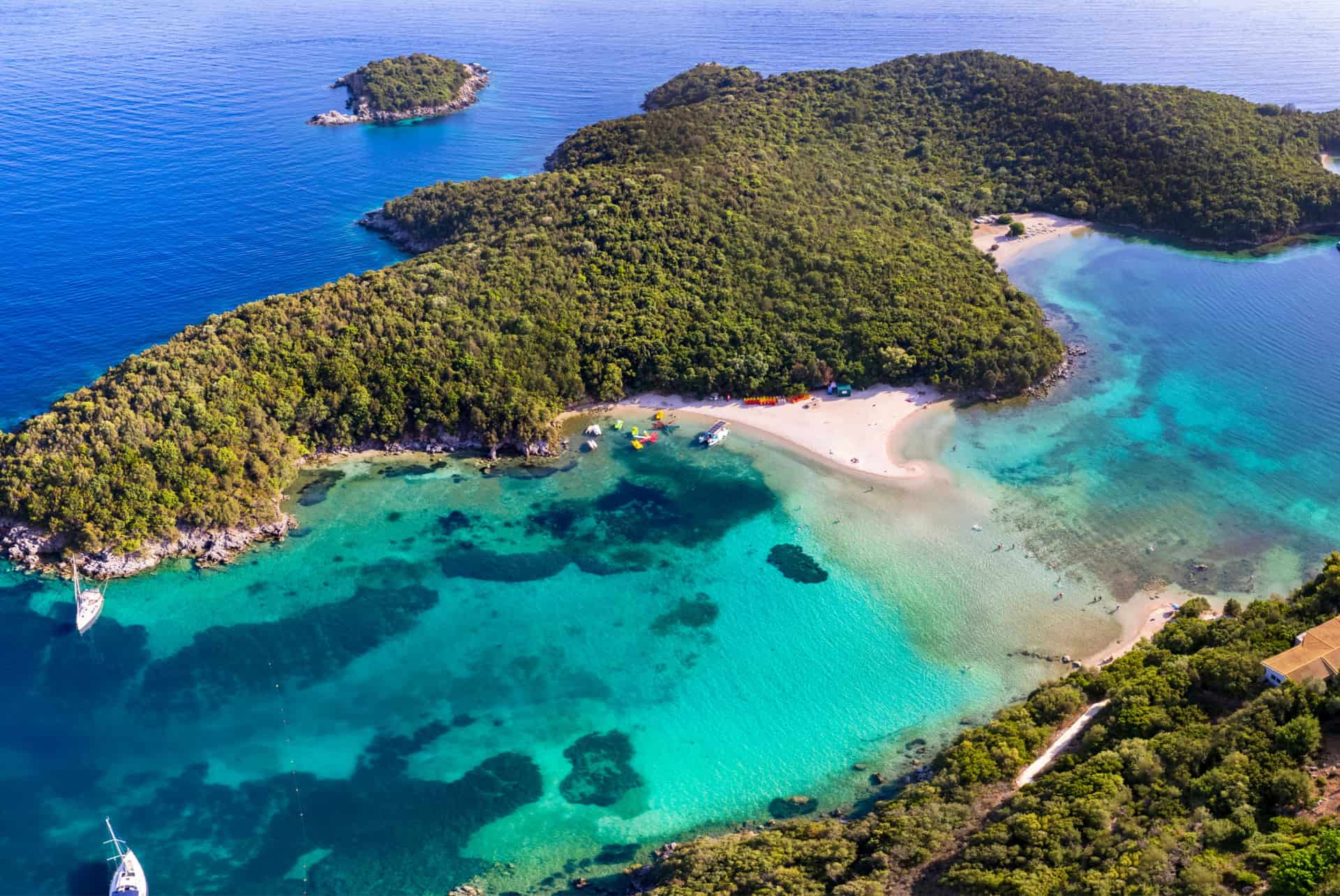 lagon bleu syvota bateau