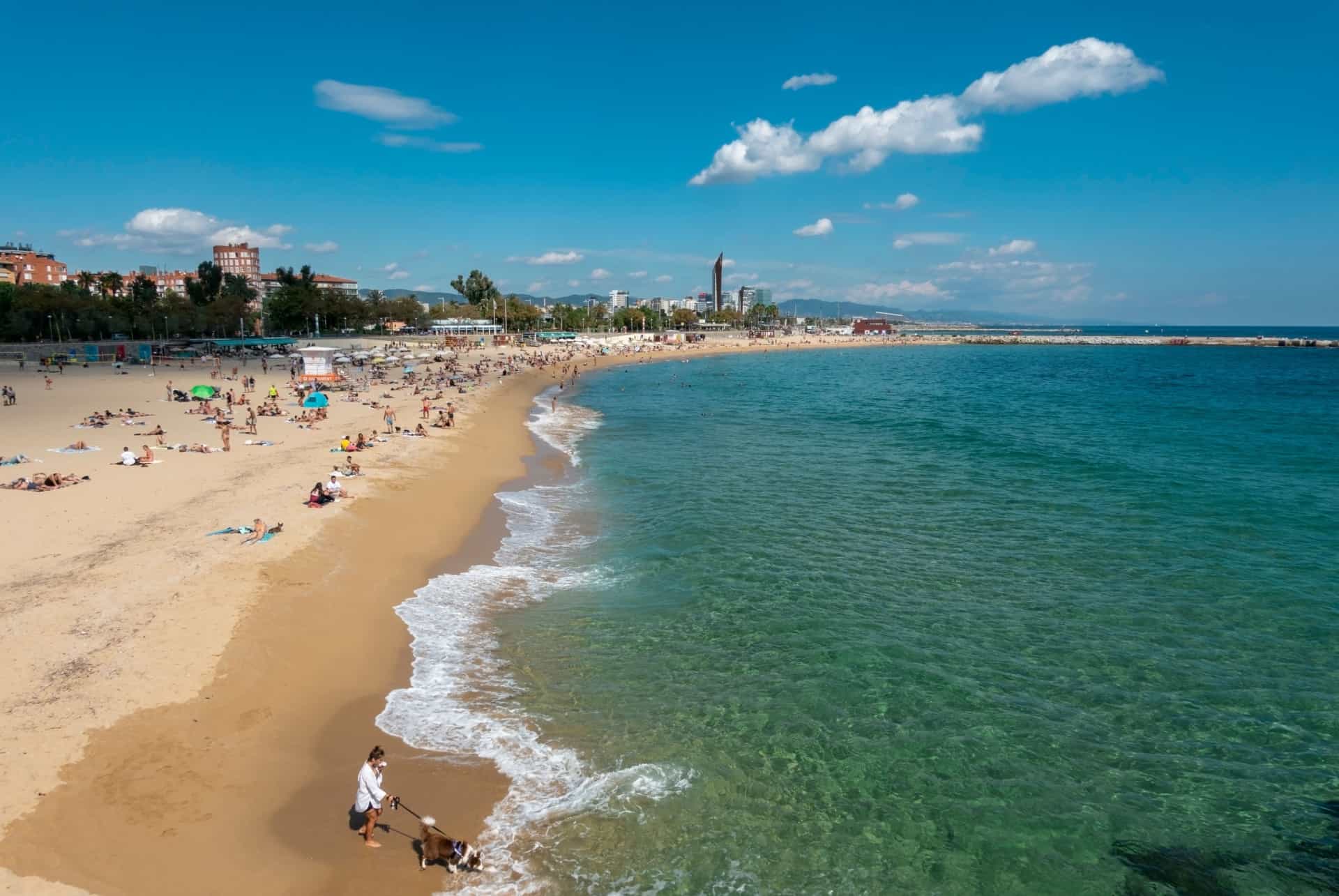 nova icaria plages barcelone