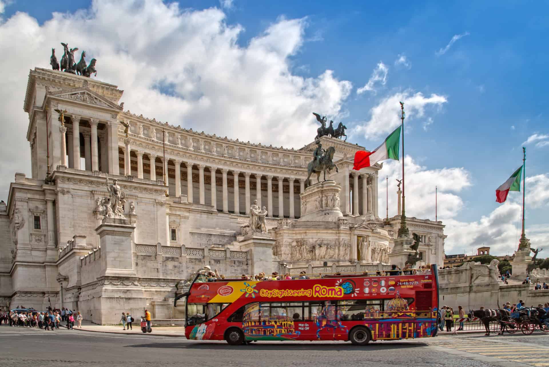 rome en mars sightseeing bus