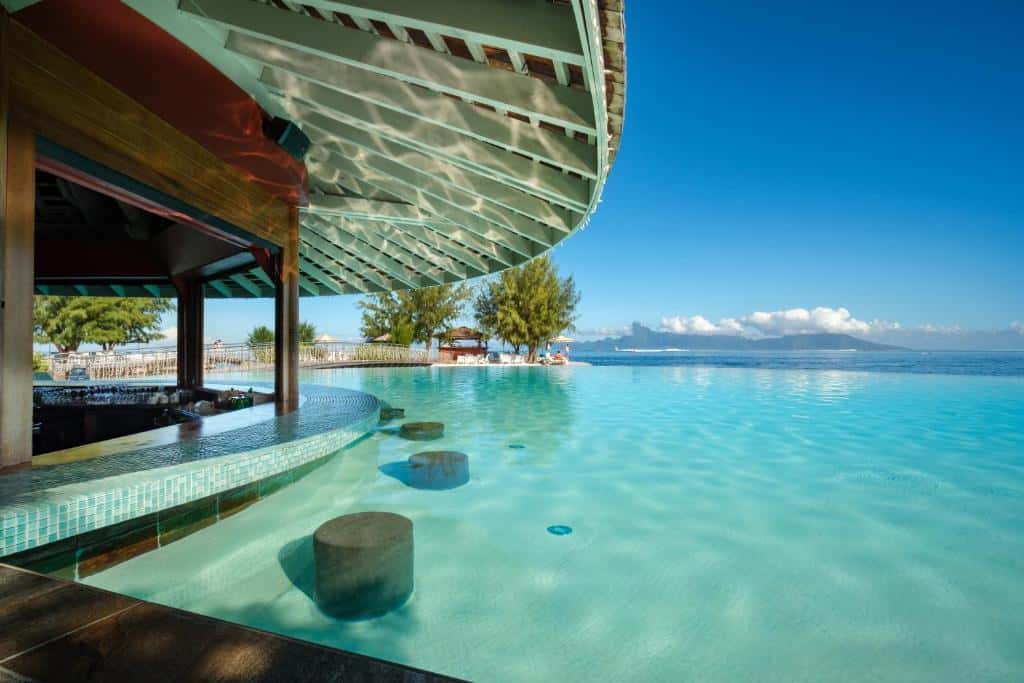 te moana tahiti resort piscine