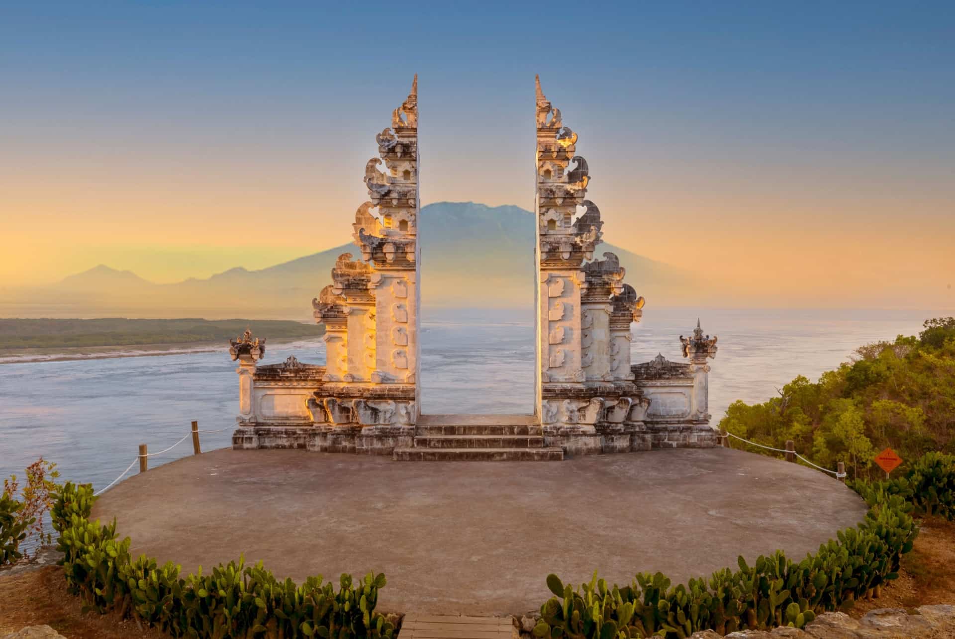 visiter temples indonesie