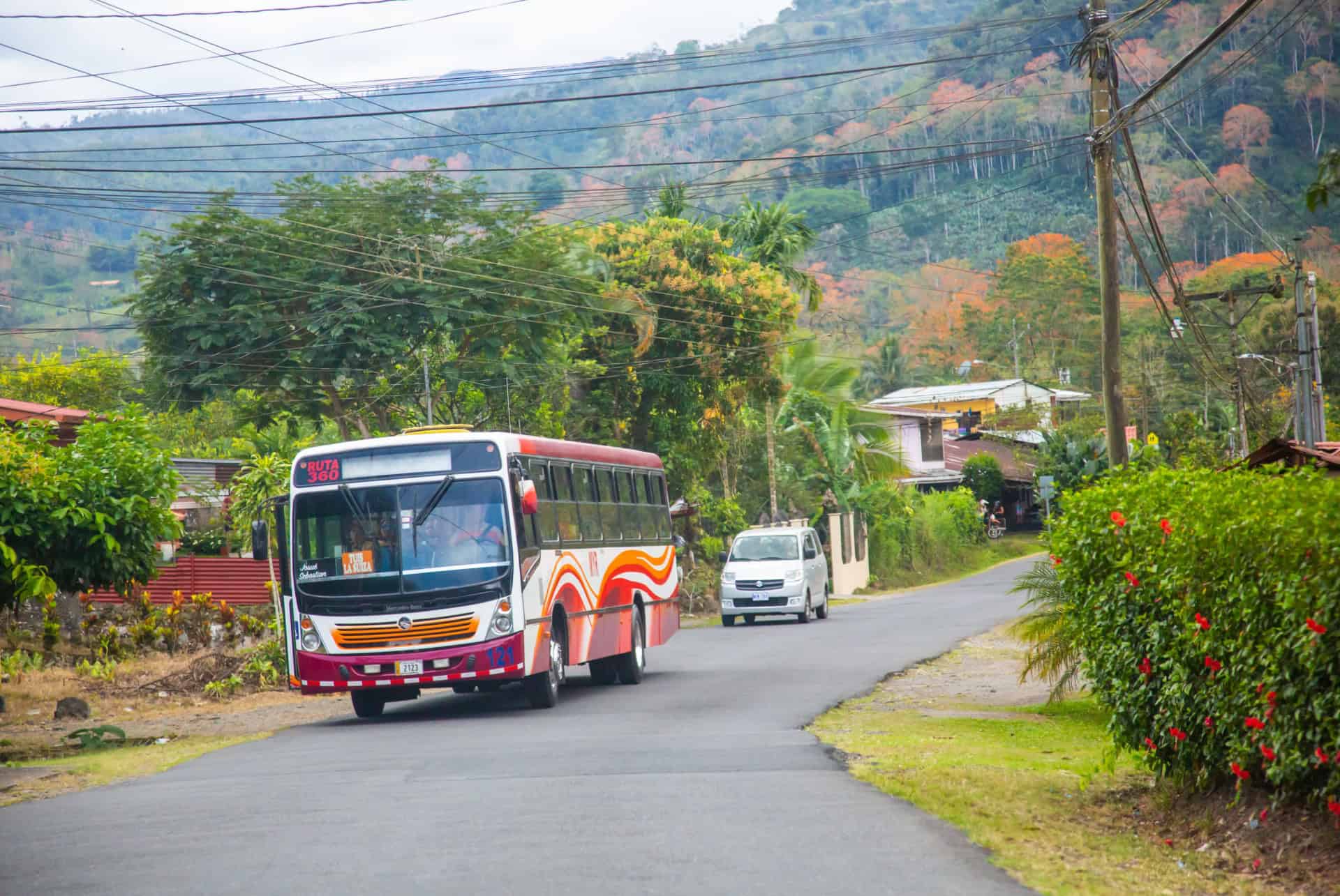 bus road trip costa rica