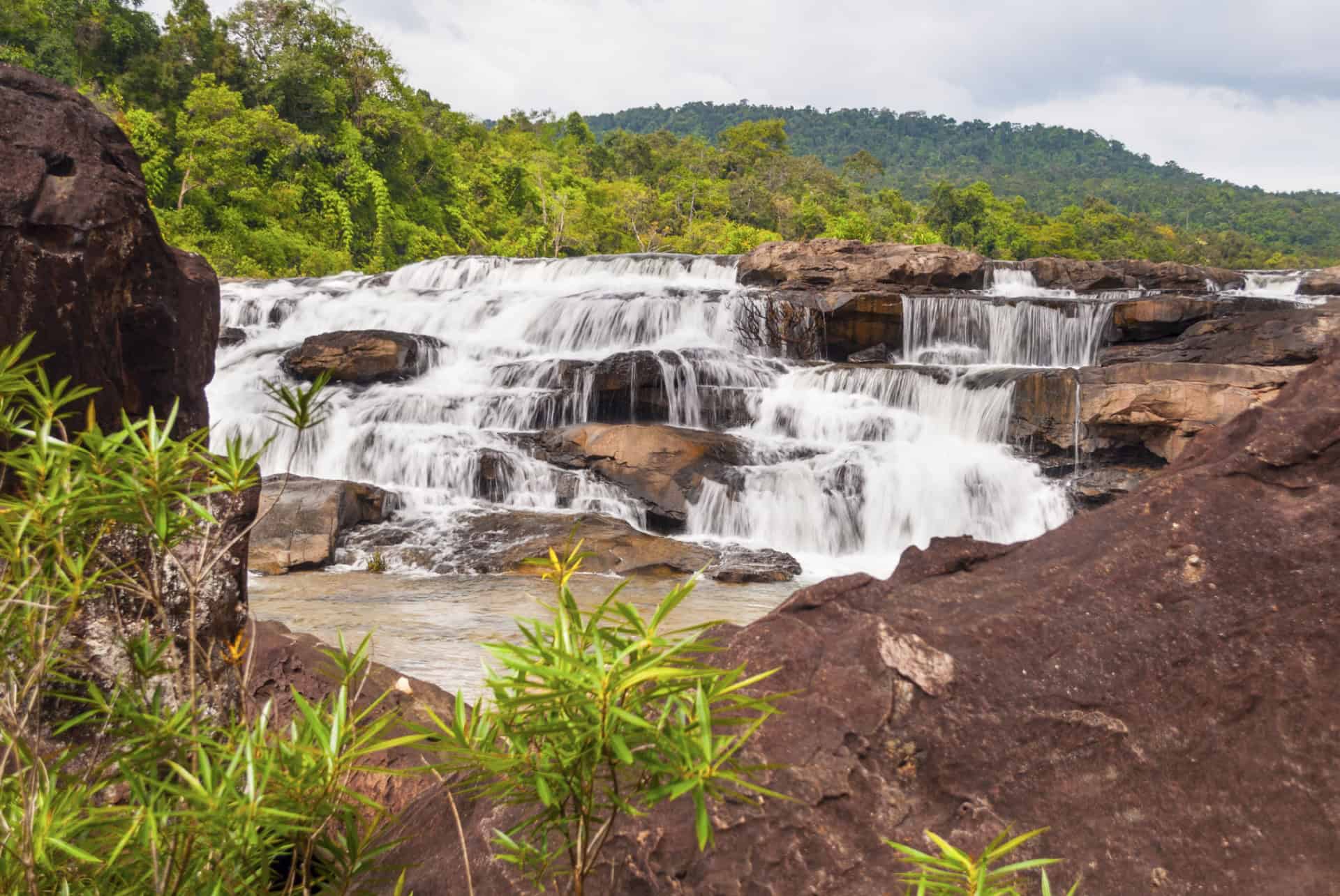 cascades chaine de montagne des cardamomes