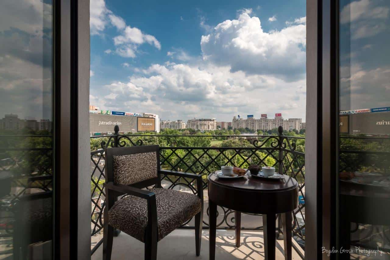 europa royale bucharest balcon