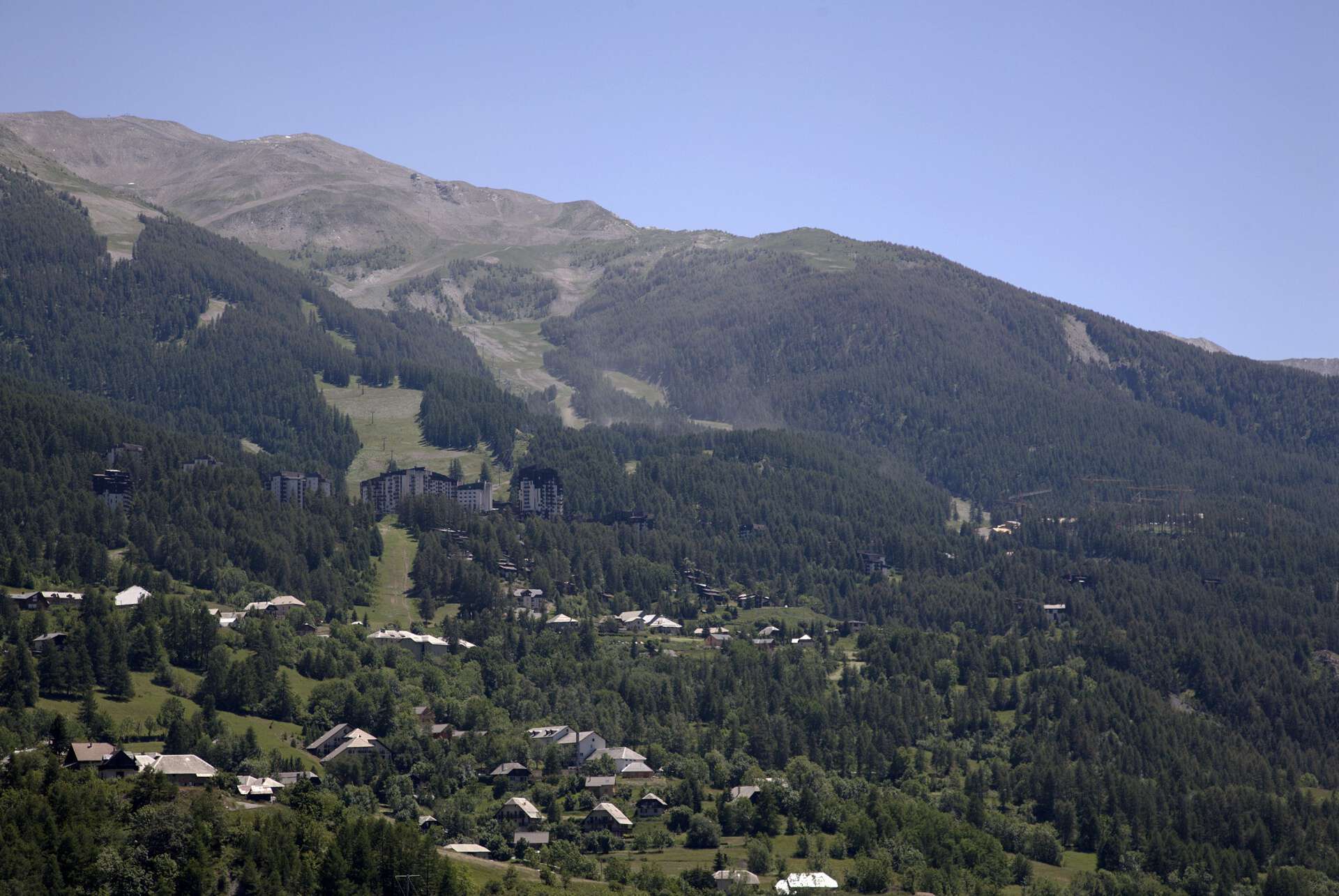 les orres en montagne en ete