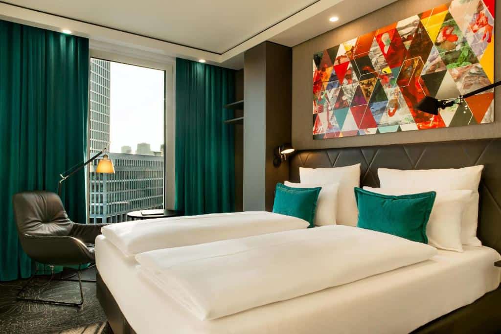 motel one frankfurt romer