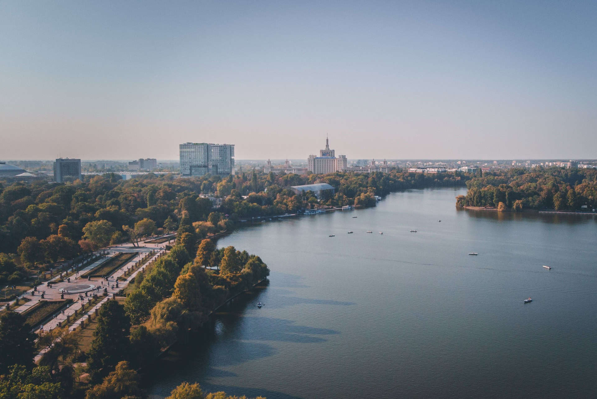 parc herastrau ou dormir a bucarest