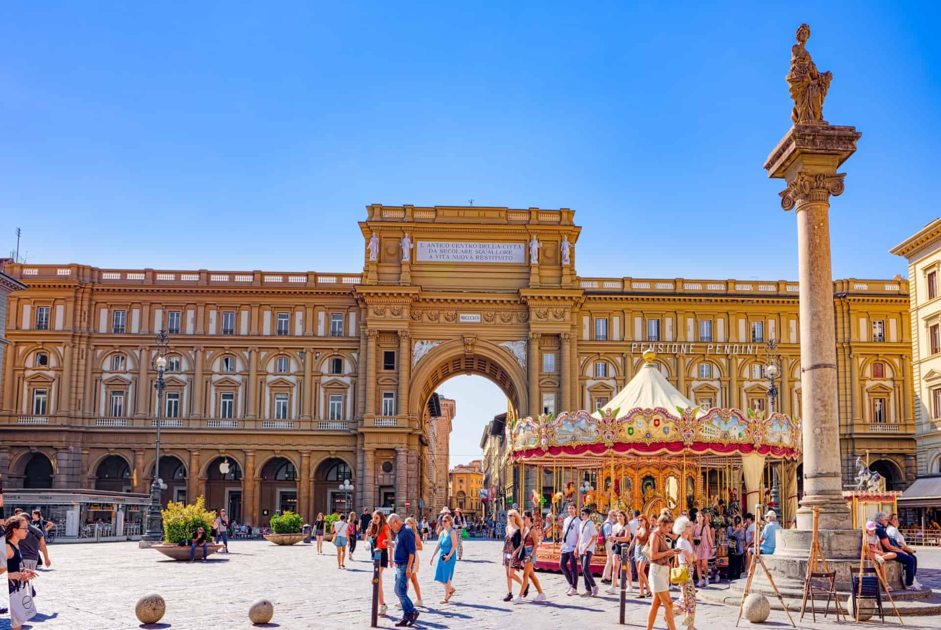 piazza della repubblica florence