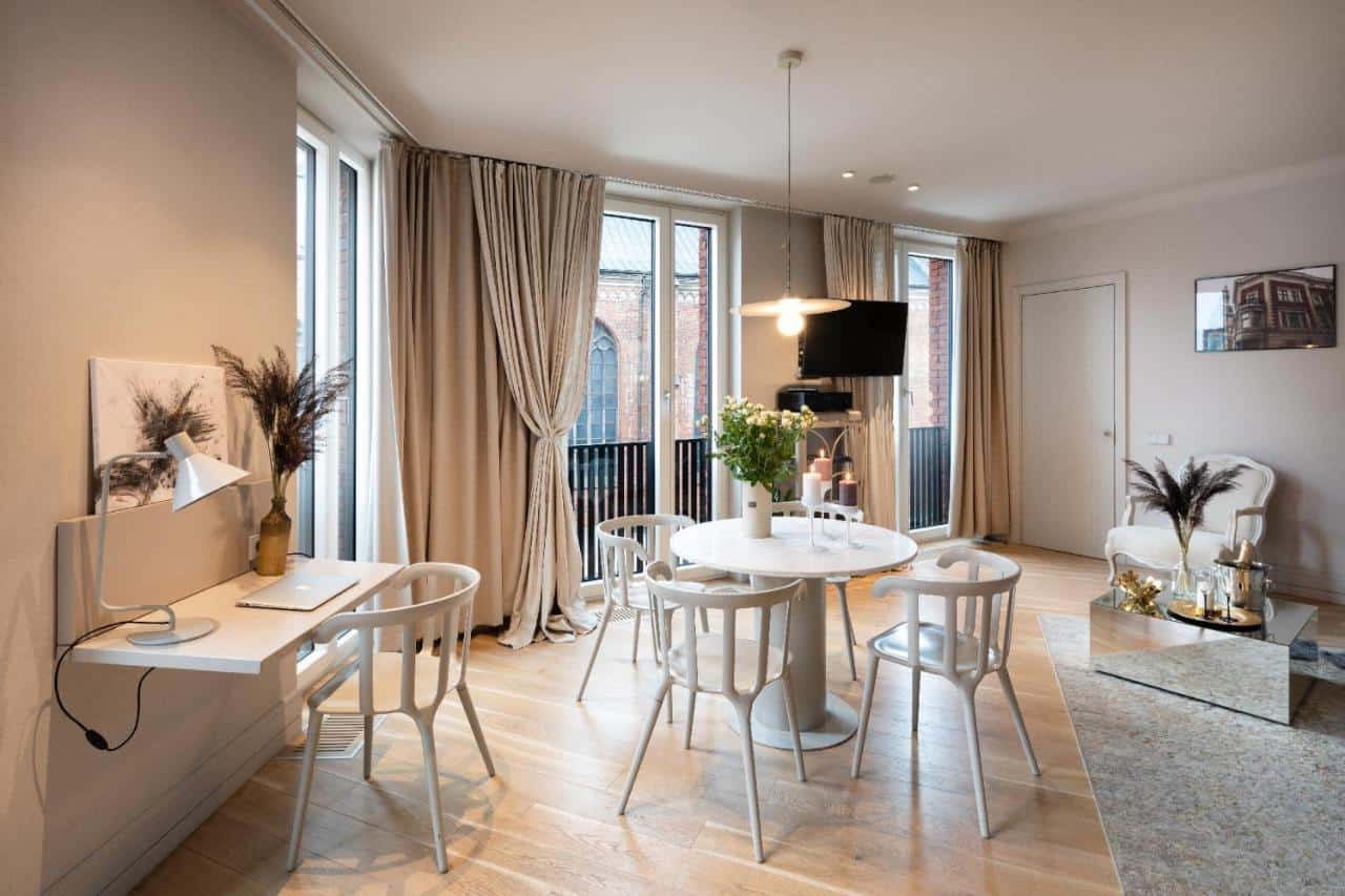 redstone apartments que faire a riga