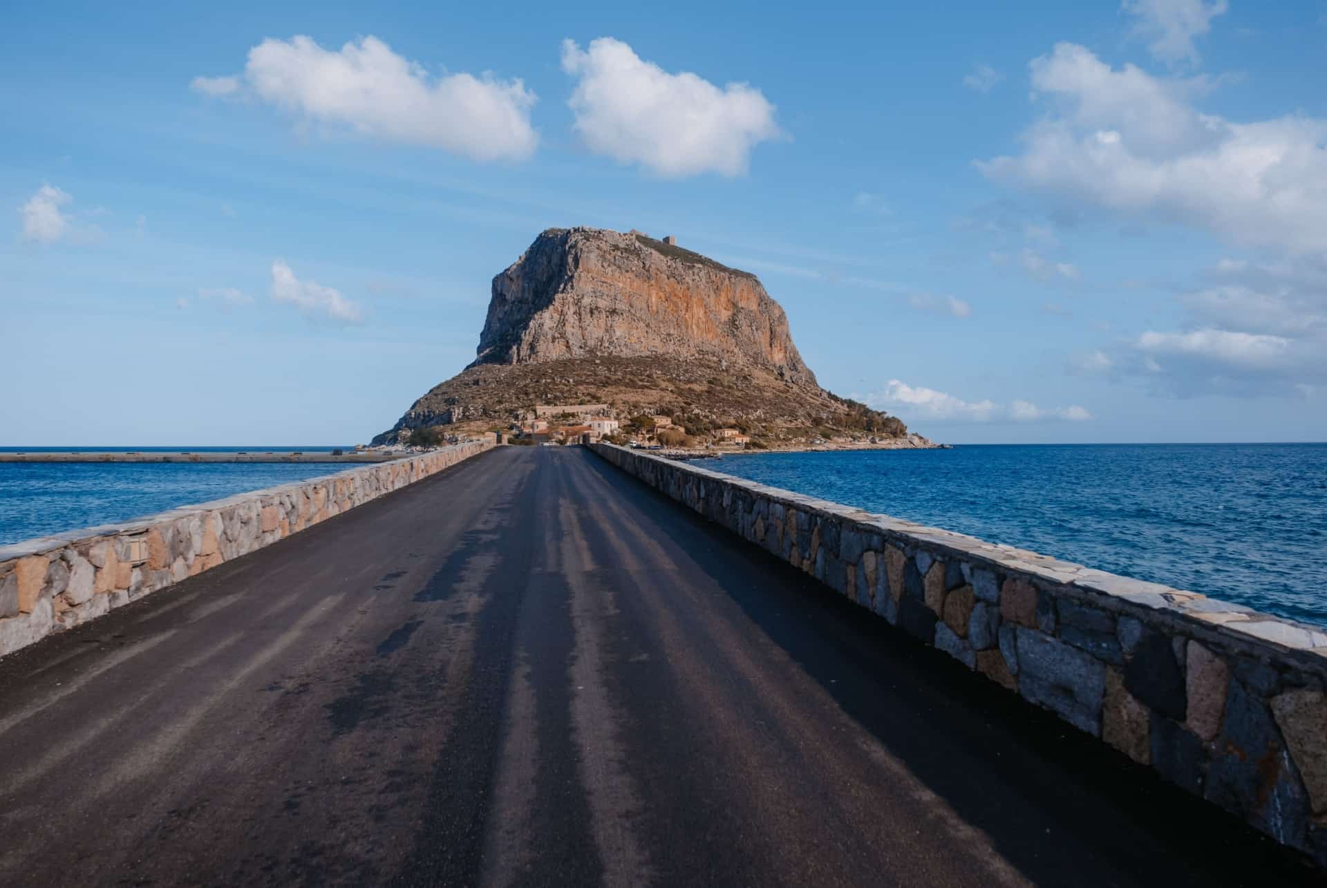 route monemvasia road trip grece