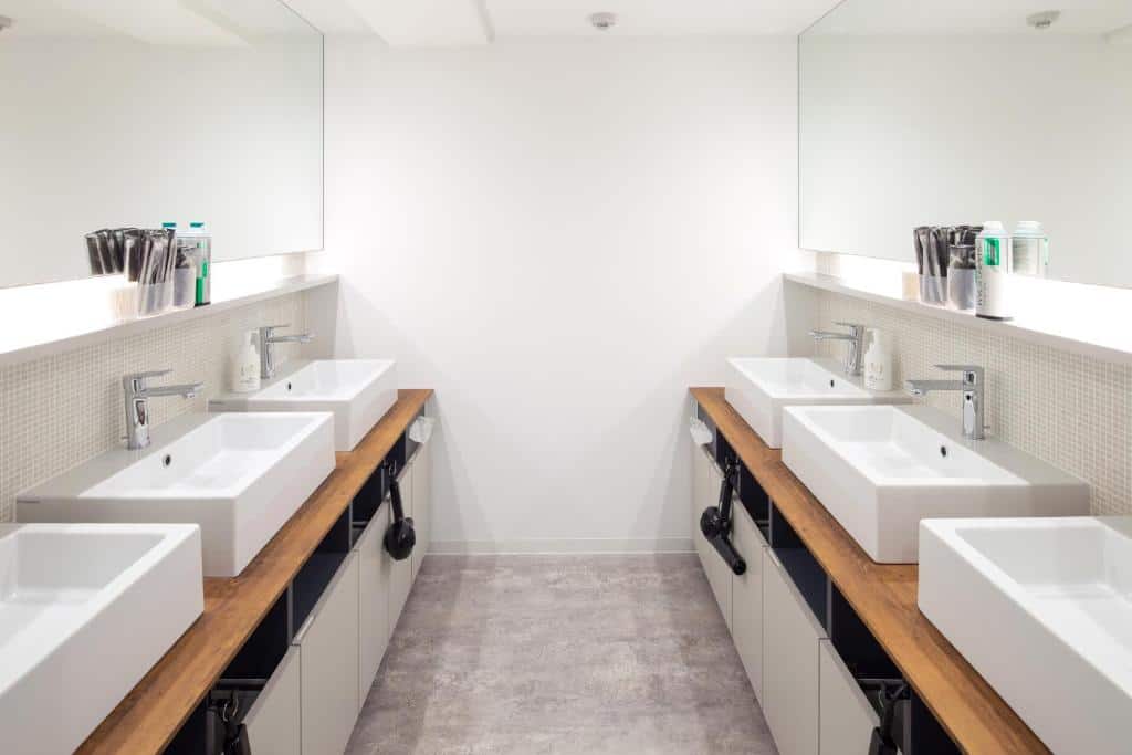 commun shibuya male only salle de bain