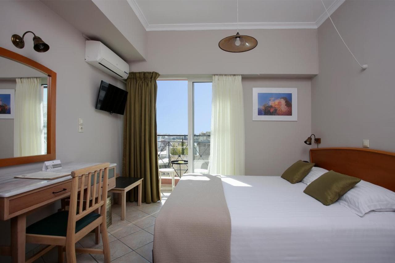 evripides hotel
