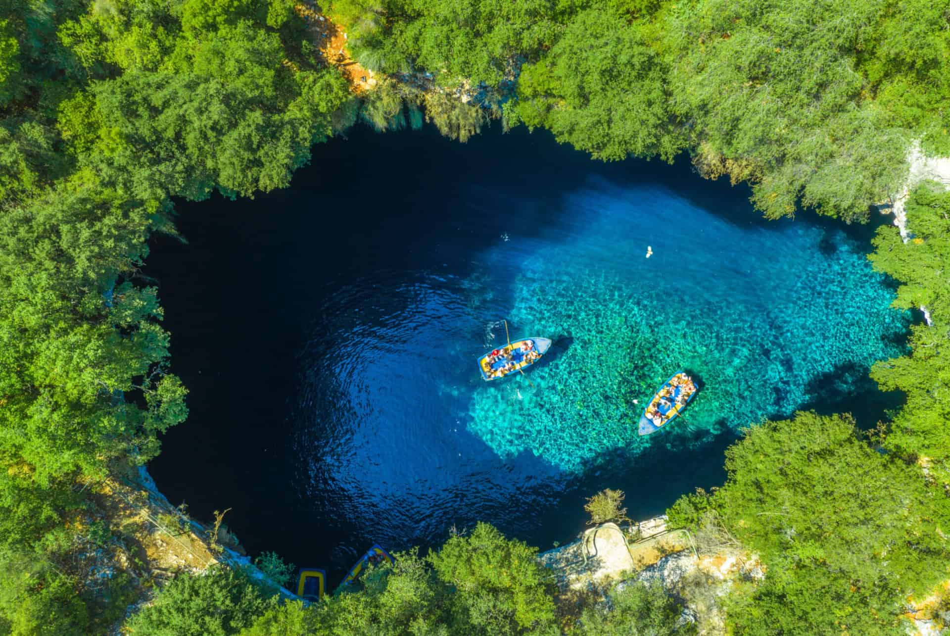 lac souterrain melissani