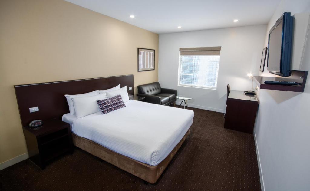 atlantis hotel melbourne