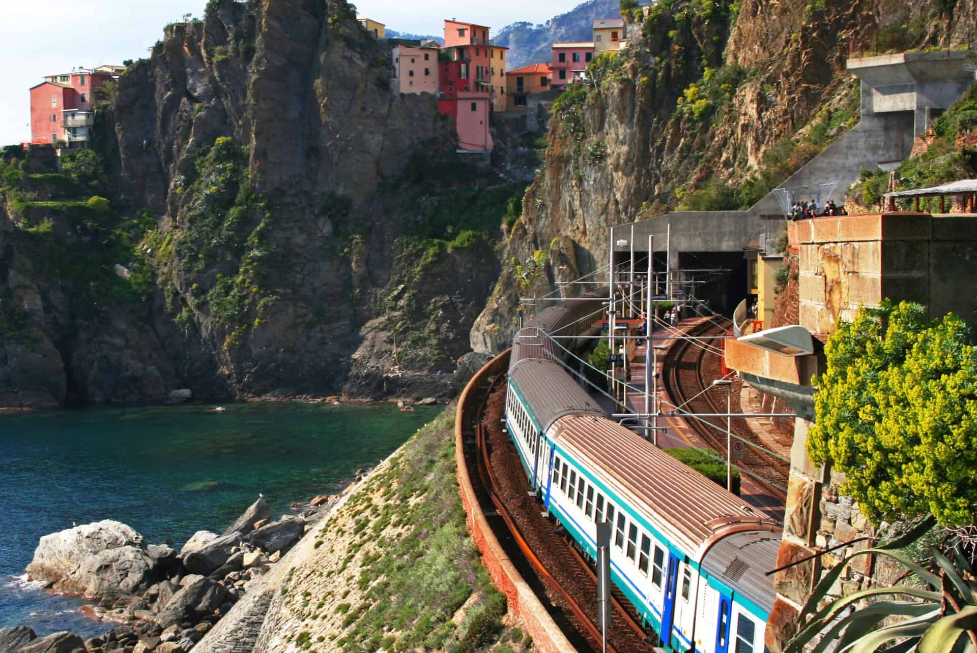 train cinque terre