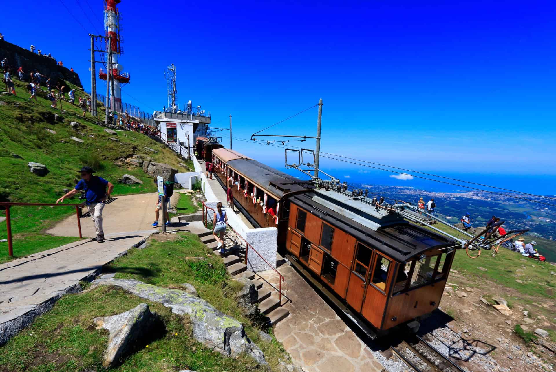 train de la rhune au pays basque