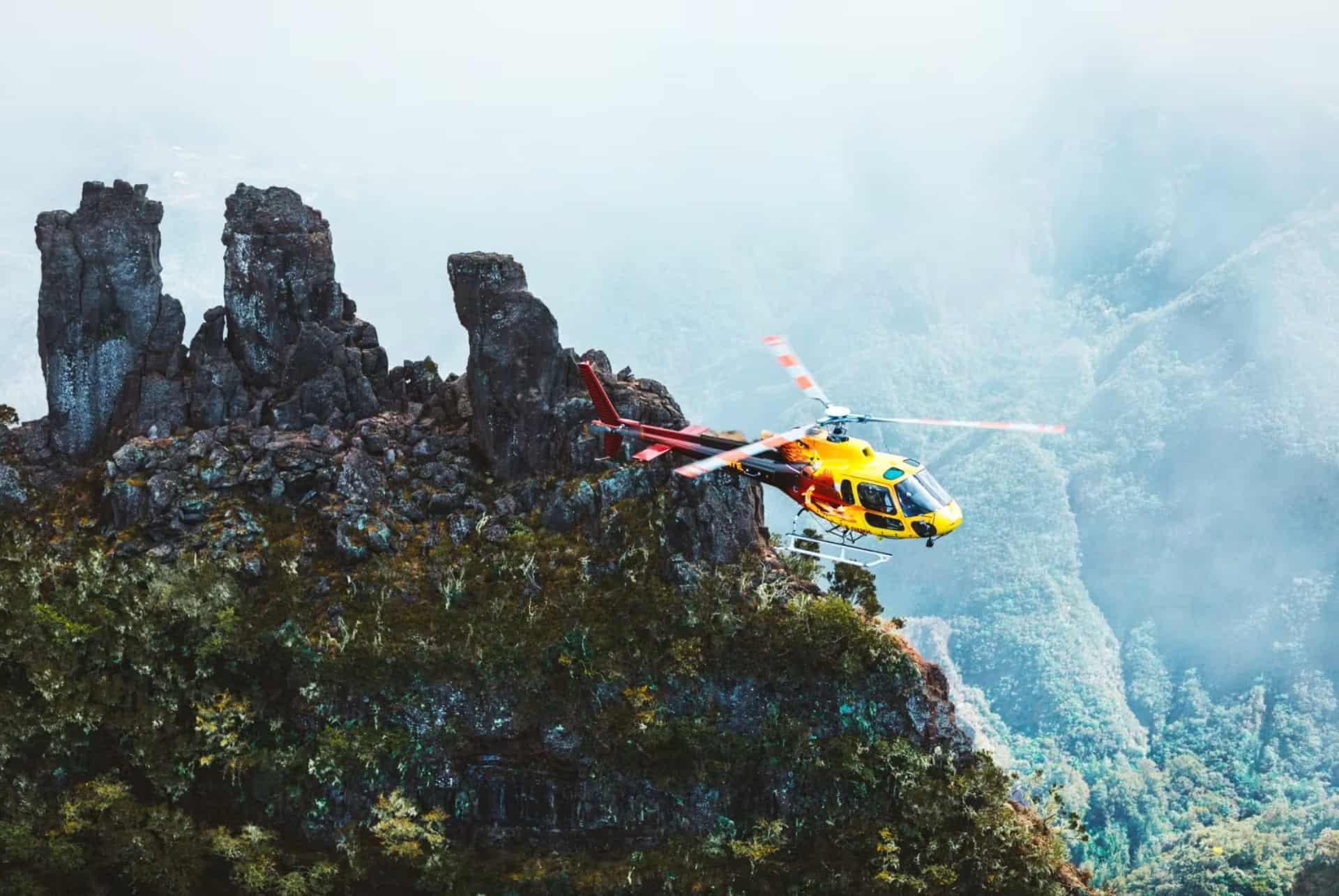 vol vers les cascades a la reunion