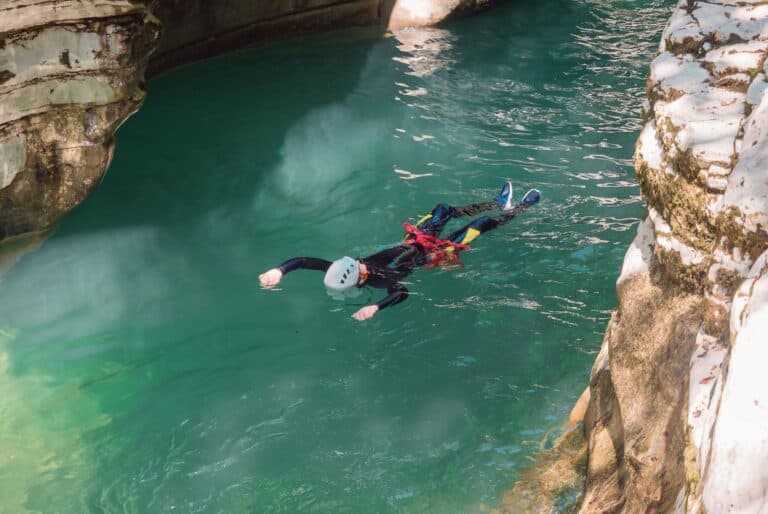 Canyoning aux chutes de Kawasan
