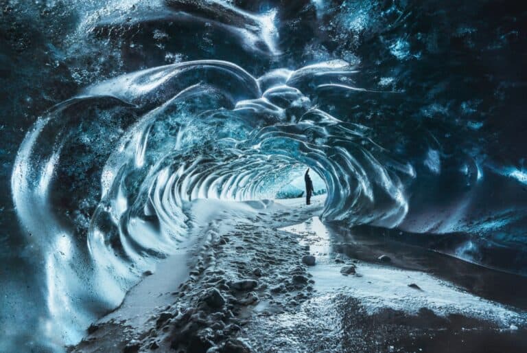 Visite de la grotte de glace bleue et randonnée glaciaire