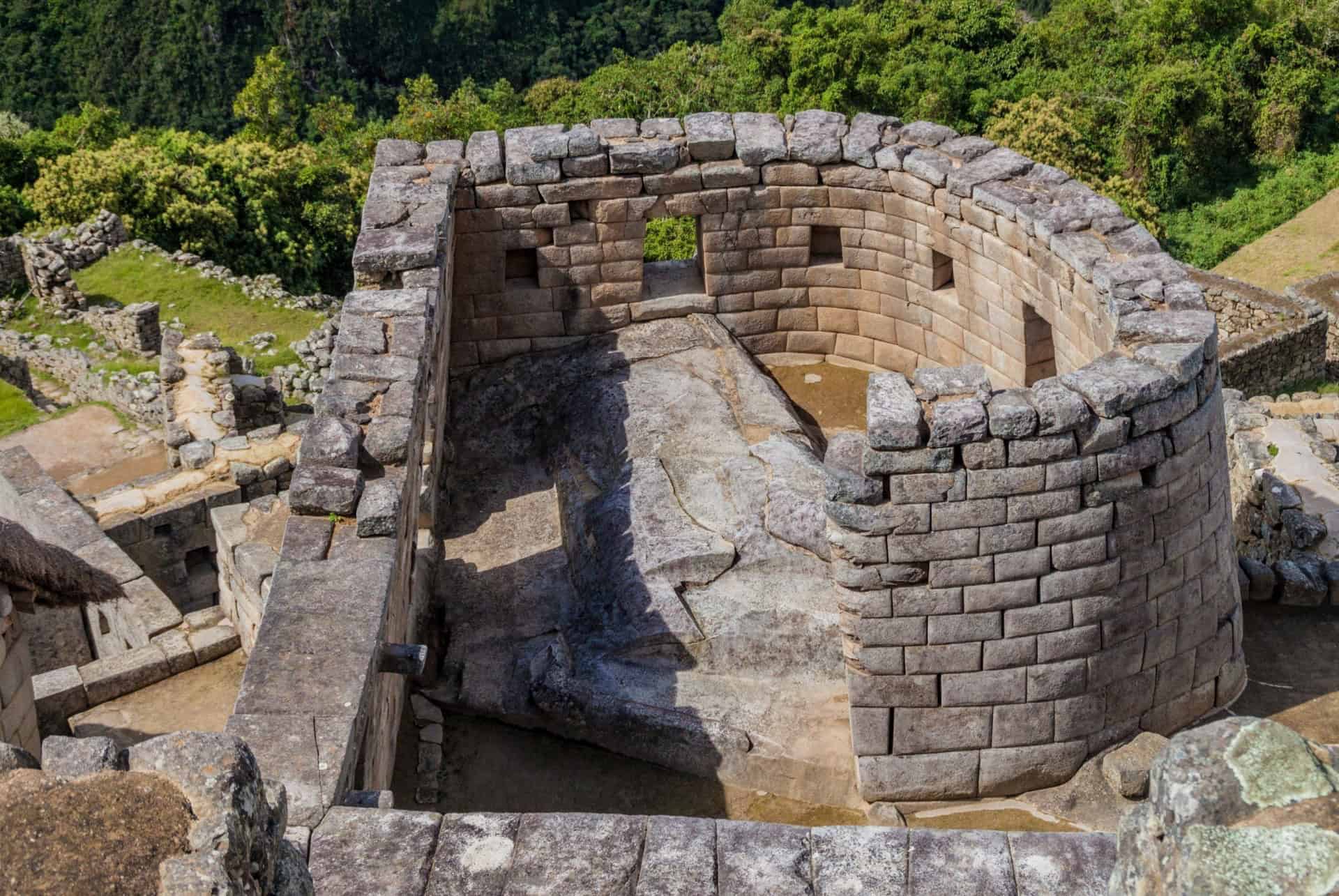 temple du soleil machu picchu