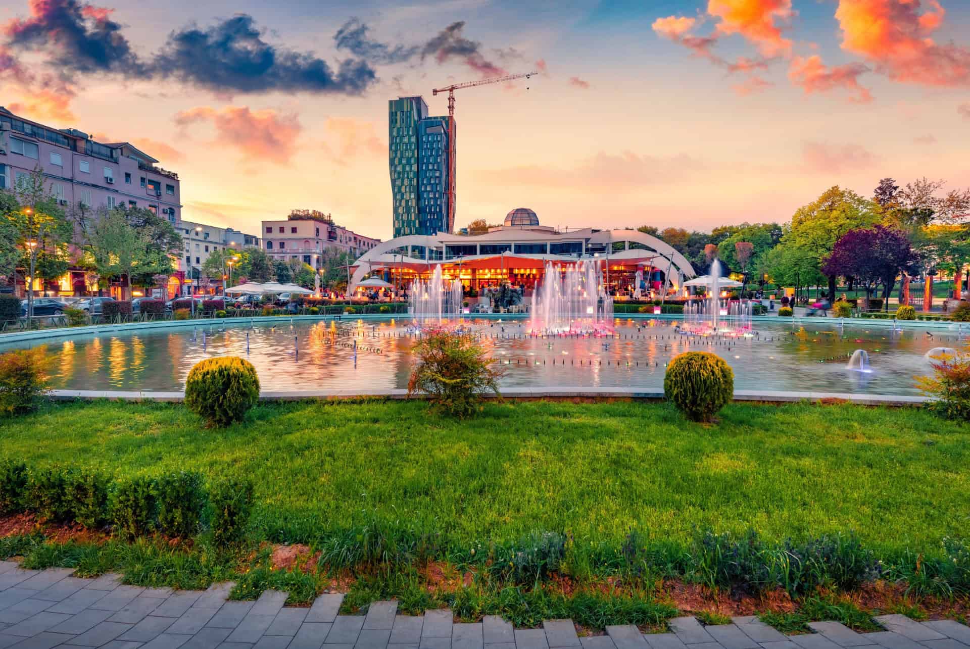 tirana place skanderberg