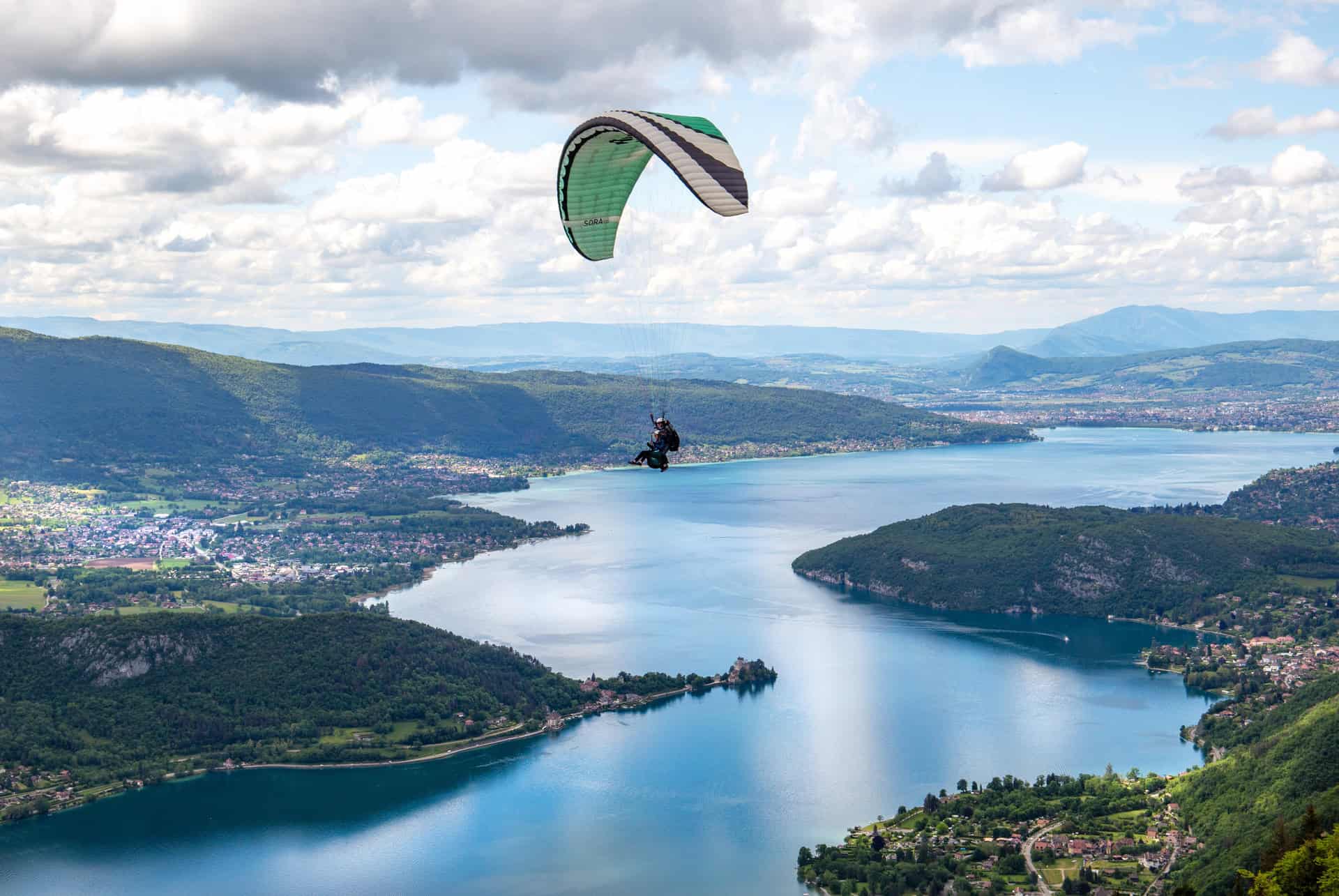 saut parachute a annecy