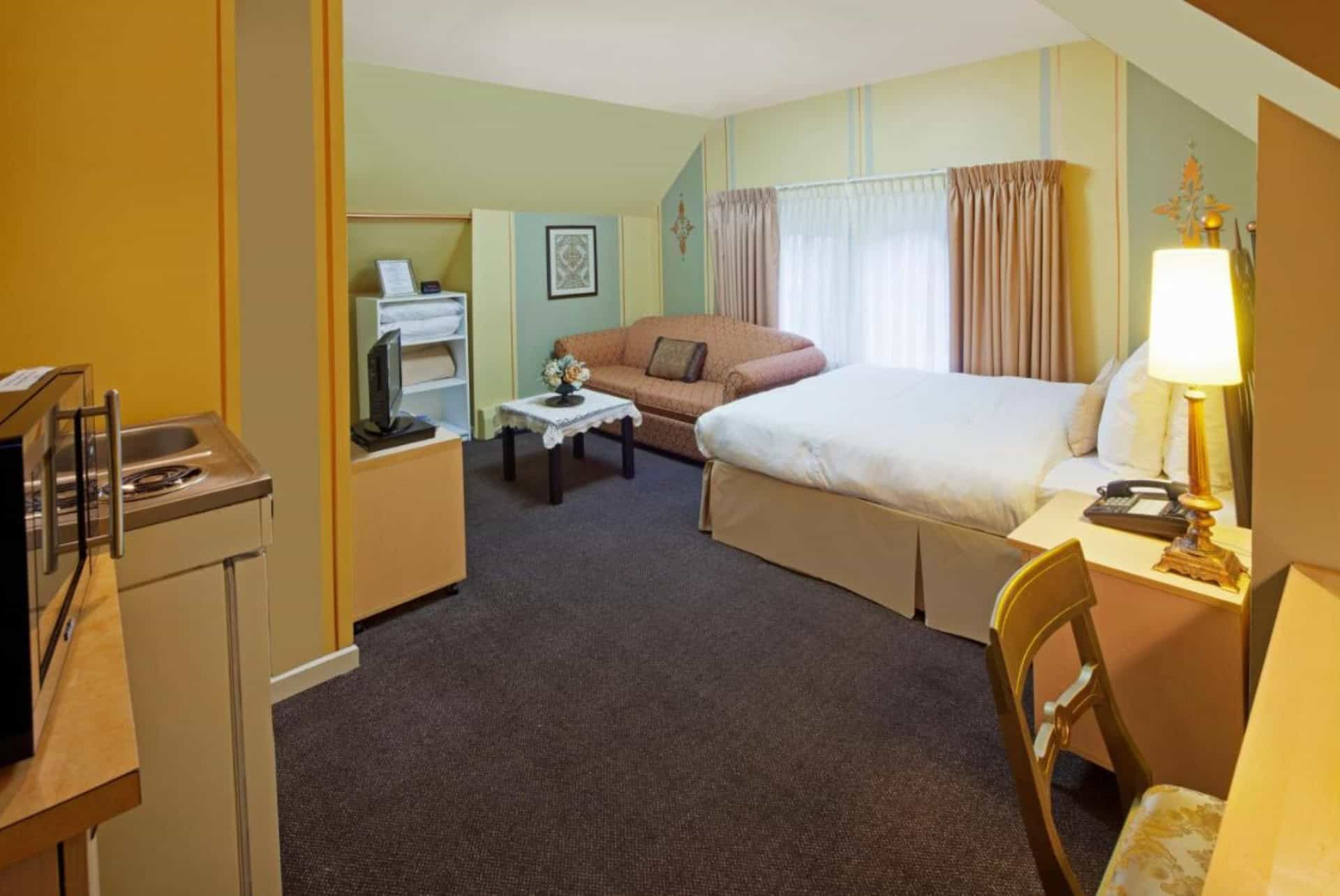 victoria mansion guest house