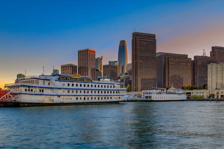 Croisière dans la baie de San Francisco au coucher de soleil