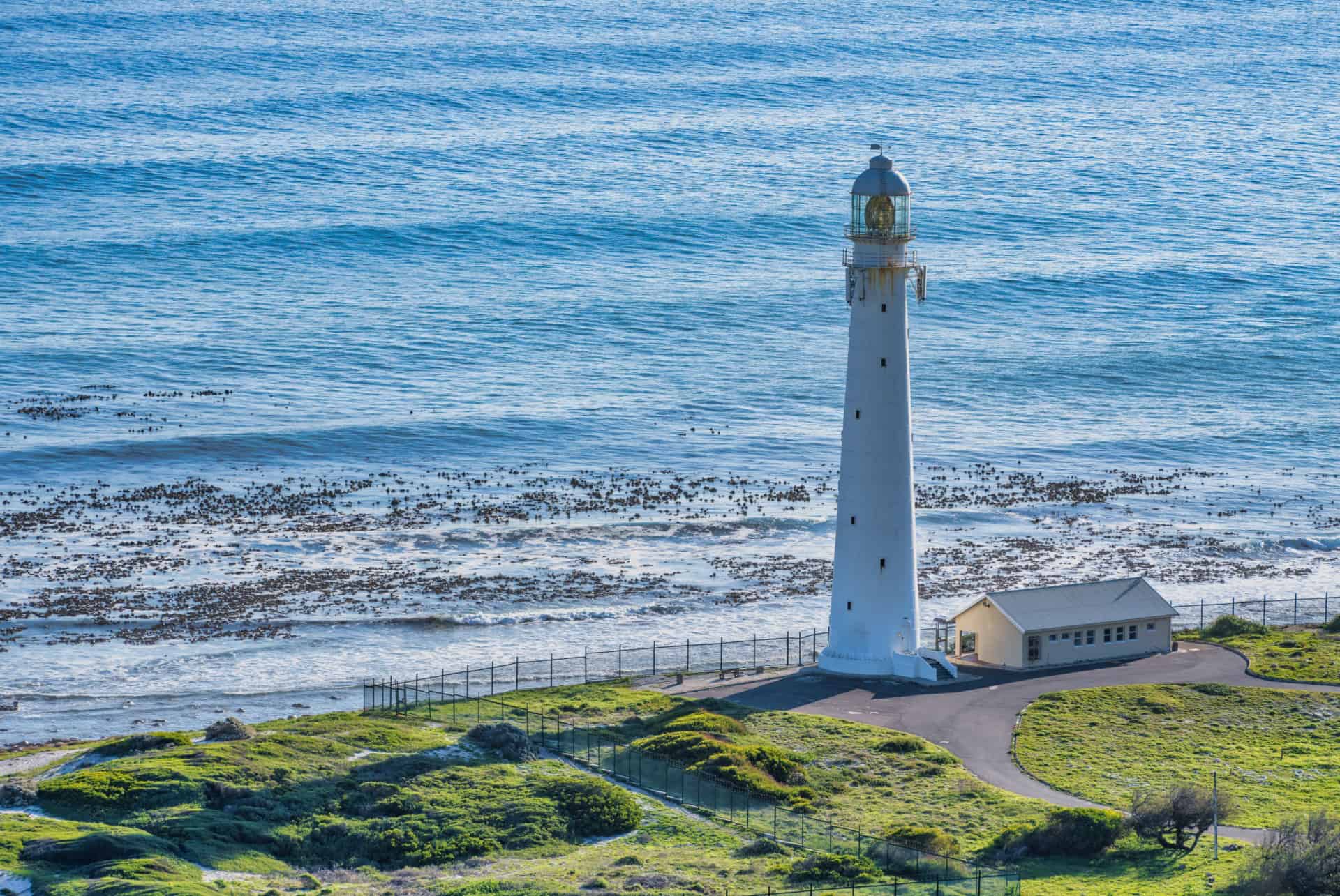phare de slangkop au coucher du soleil pres de kommetjie