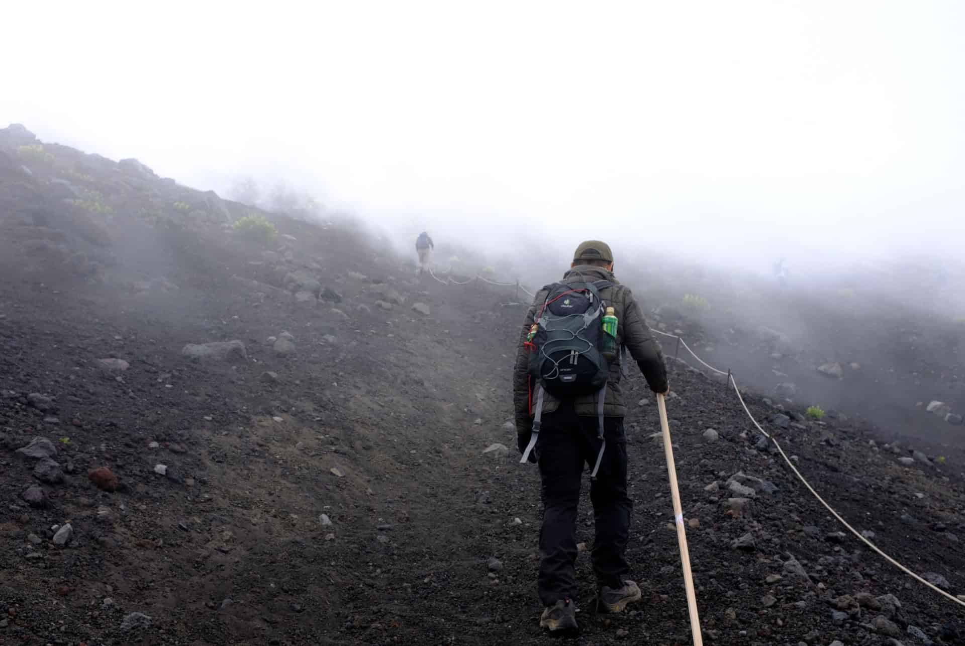 equipement ascension mont fuji