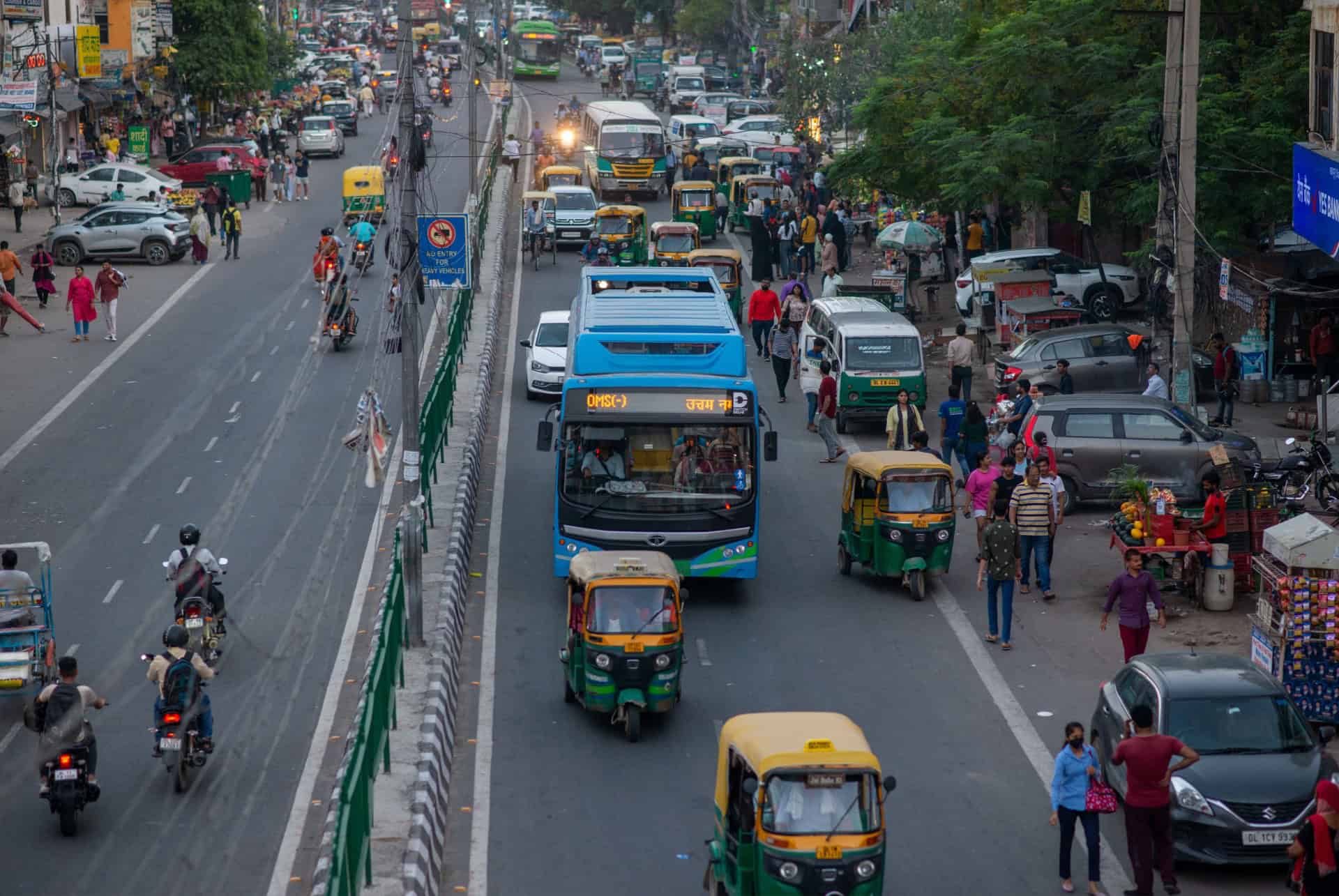 bus inde new delhi