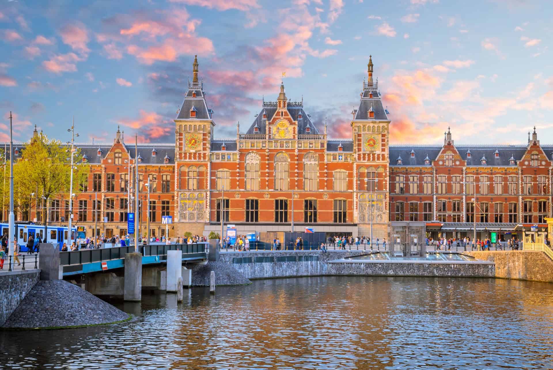 gare amsterdam