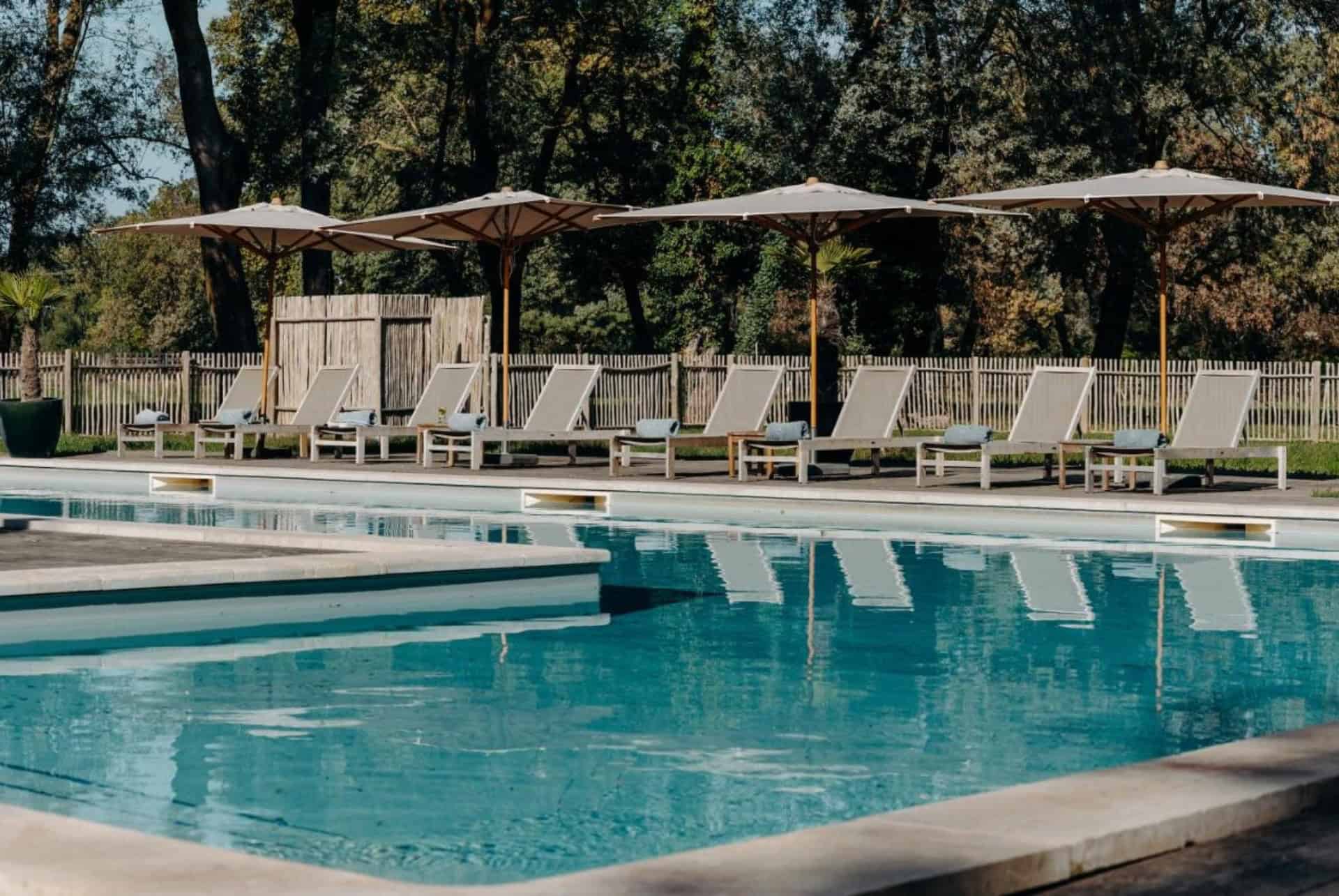 hotel domaine de biar piscine