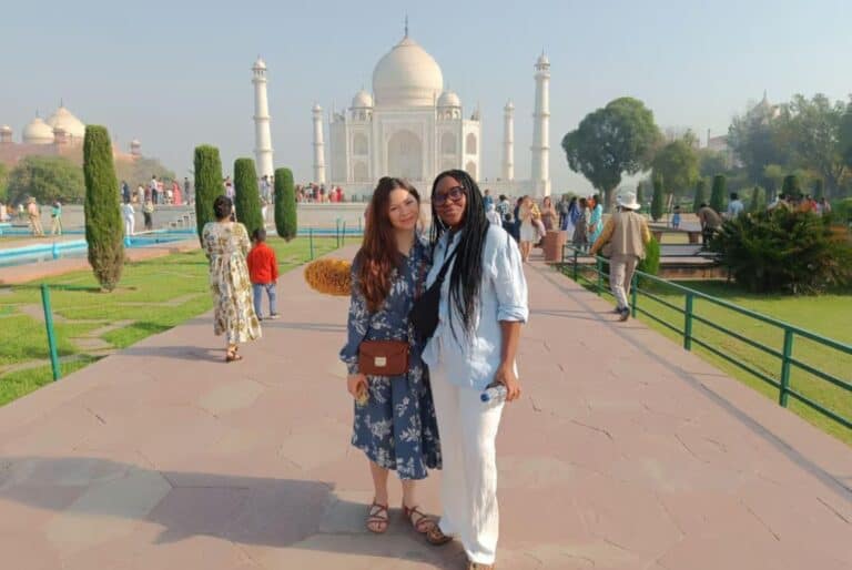 Visite privée coupe-file du Taj Mahal et du Fort d'Agra