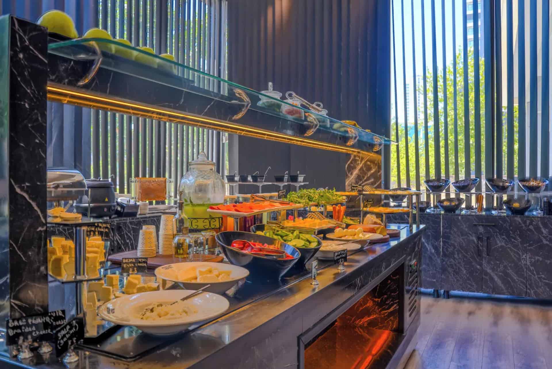 espace restaurant au marlen hotel bayrakli
