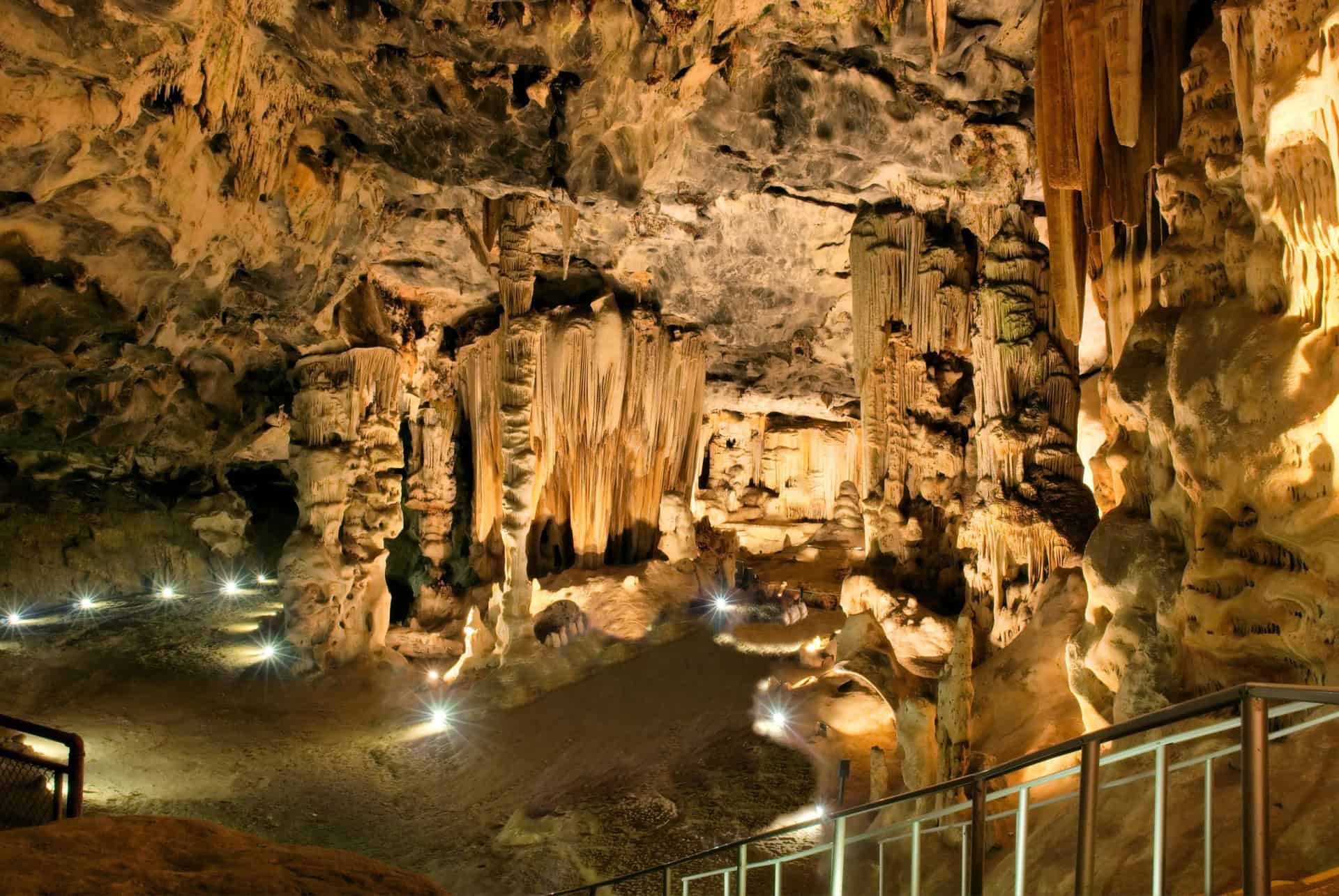 grottes de cango