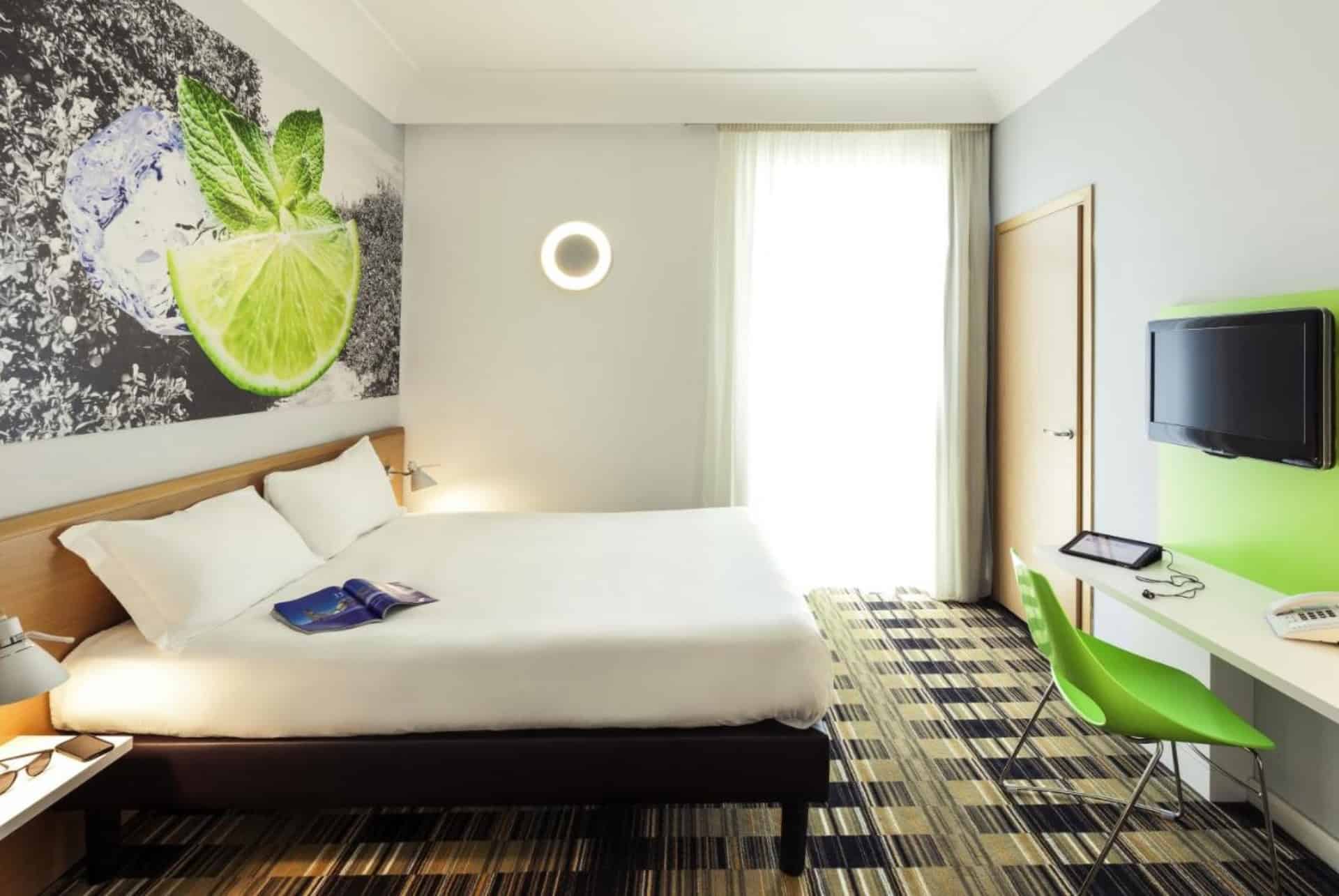ibis styles napoli garibaldi