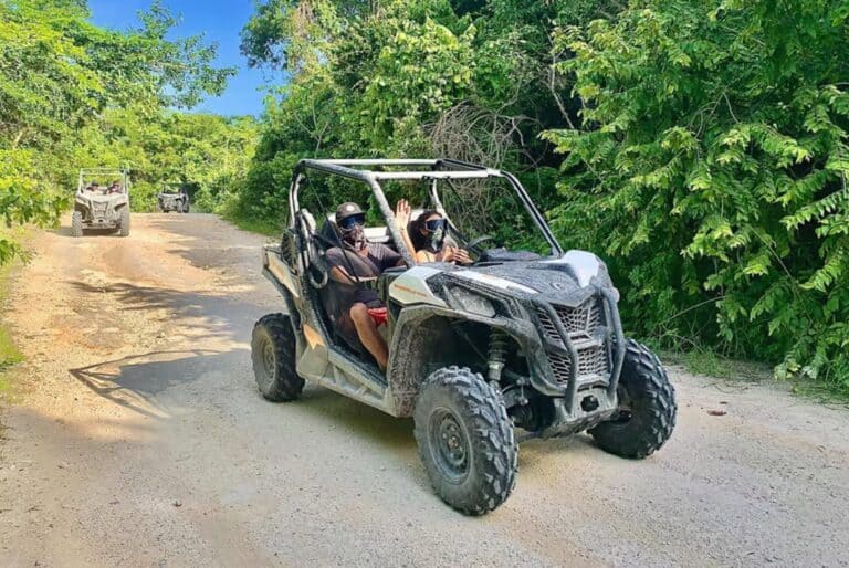 Sortie en buggy aux cénotes et village maya
