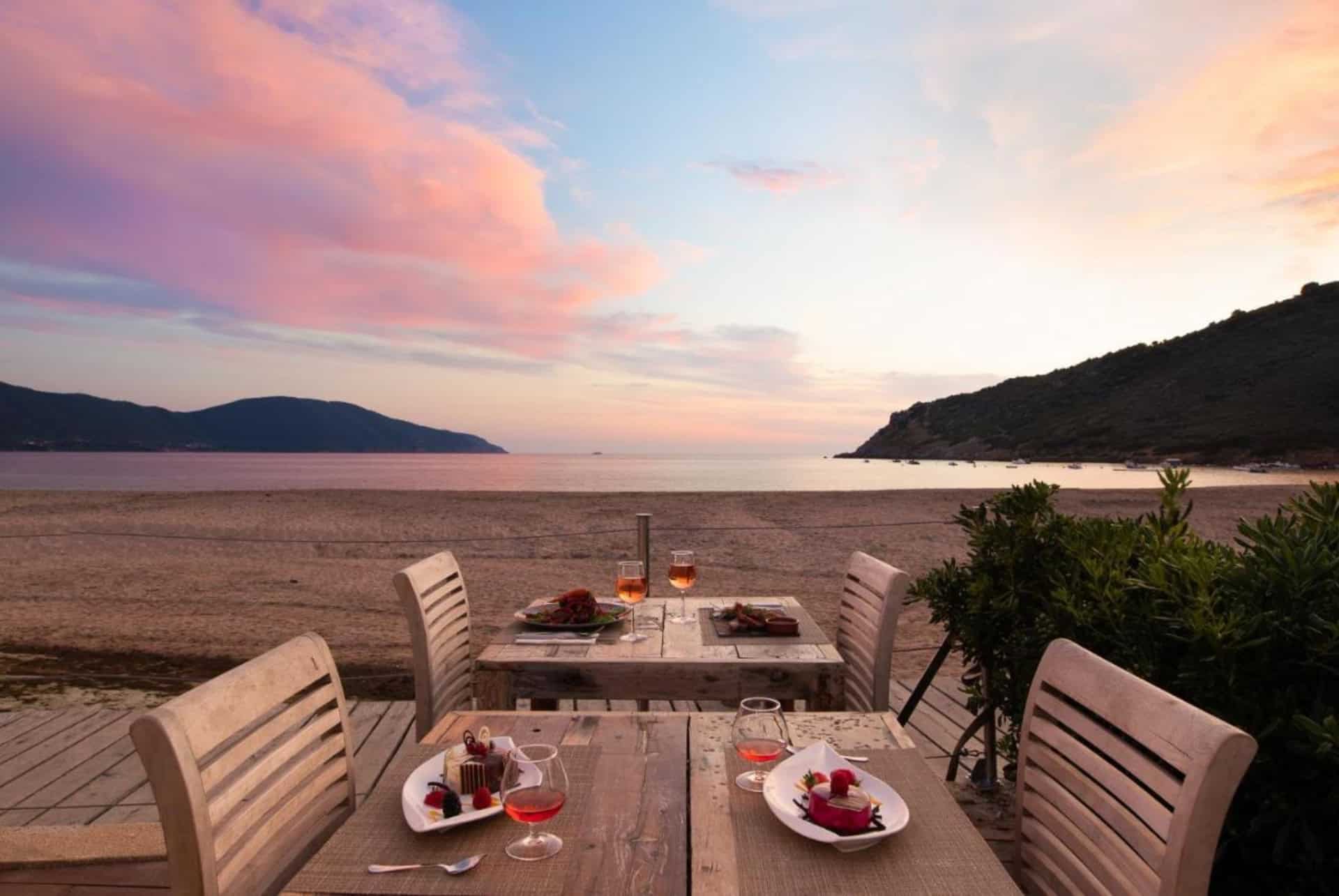 restaurant marina di lava