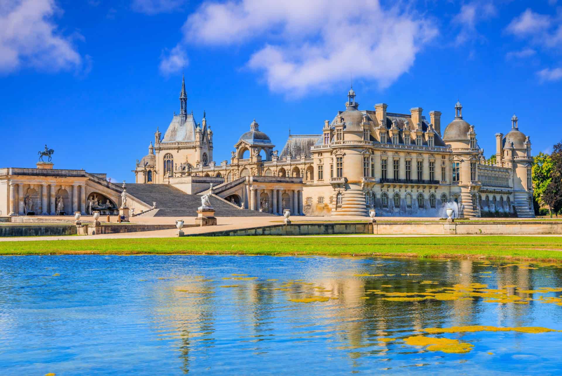 Le Château de Chantilly plus beaux châteaux en france