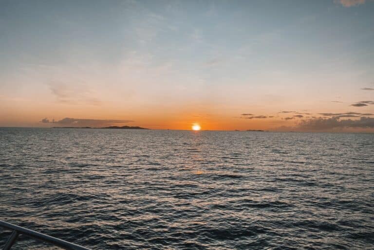 Dîner-croisière au coucher de soleil à Denarau