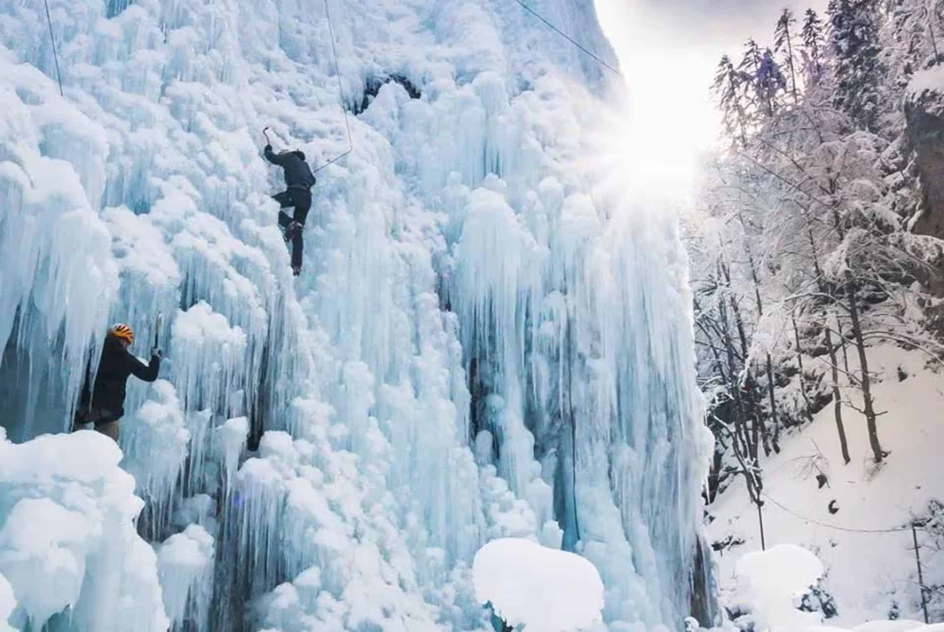 escalade sur glace en slovenie