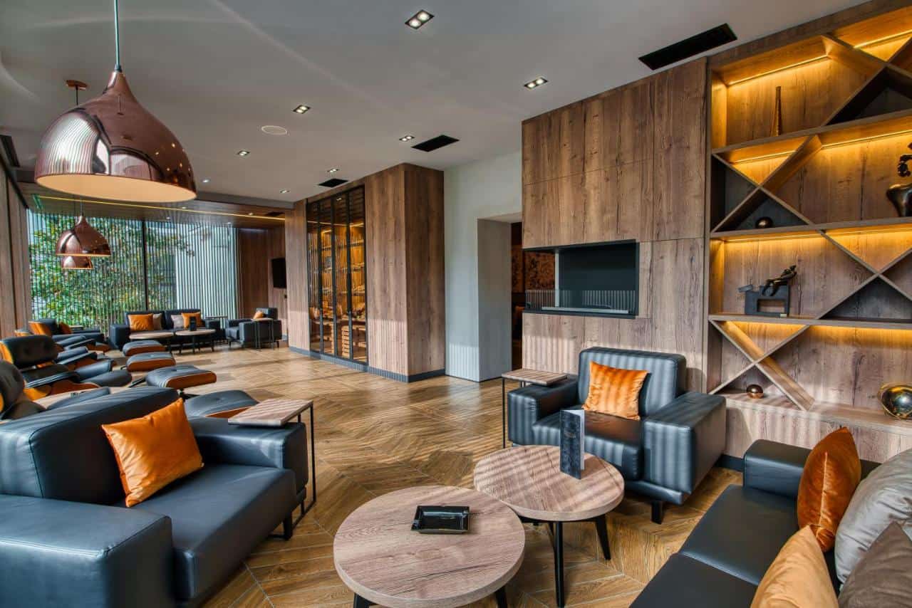 hotel aristos