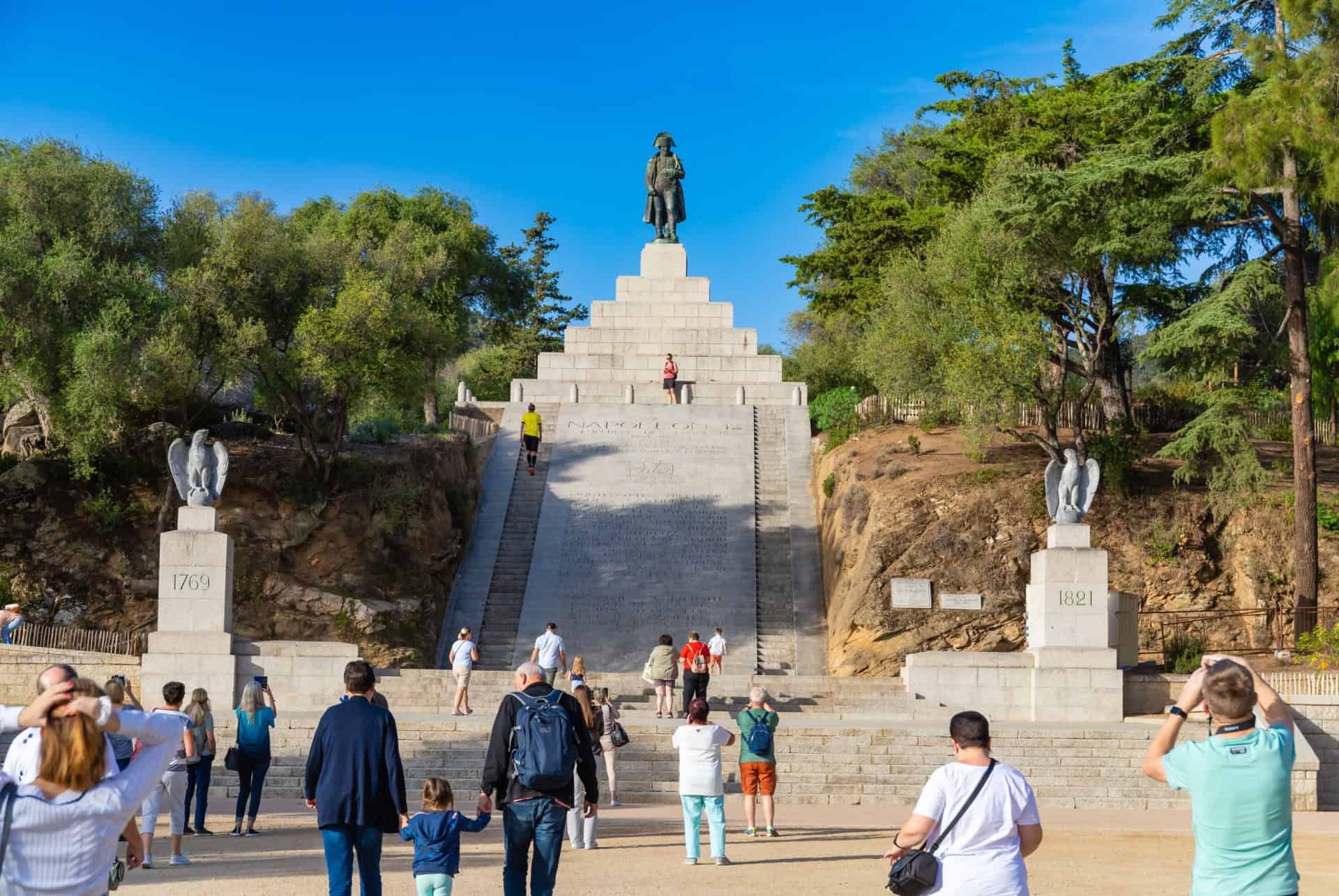 napoleon statue