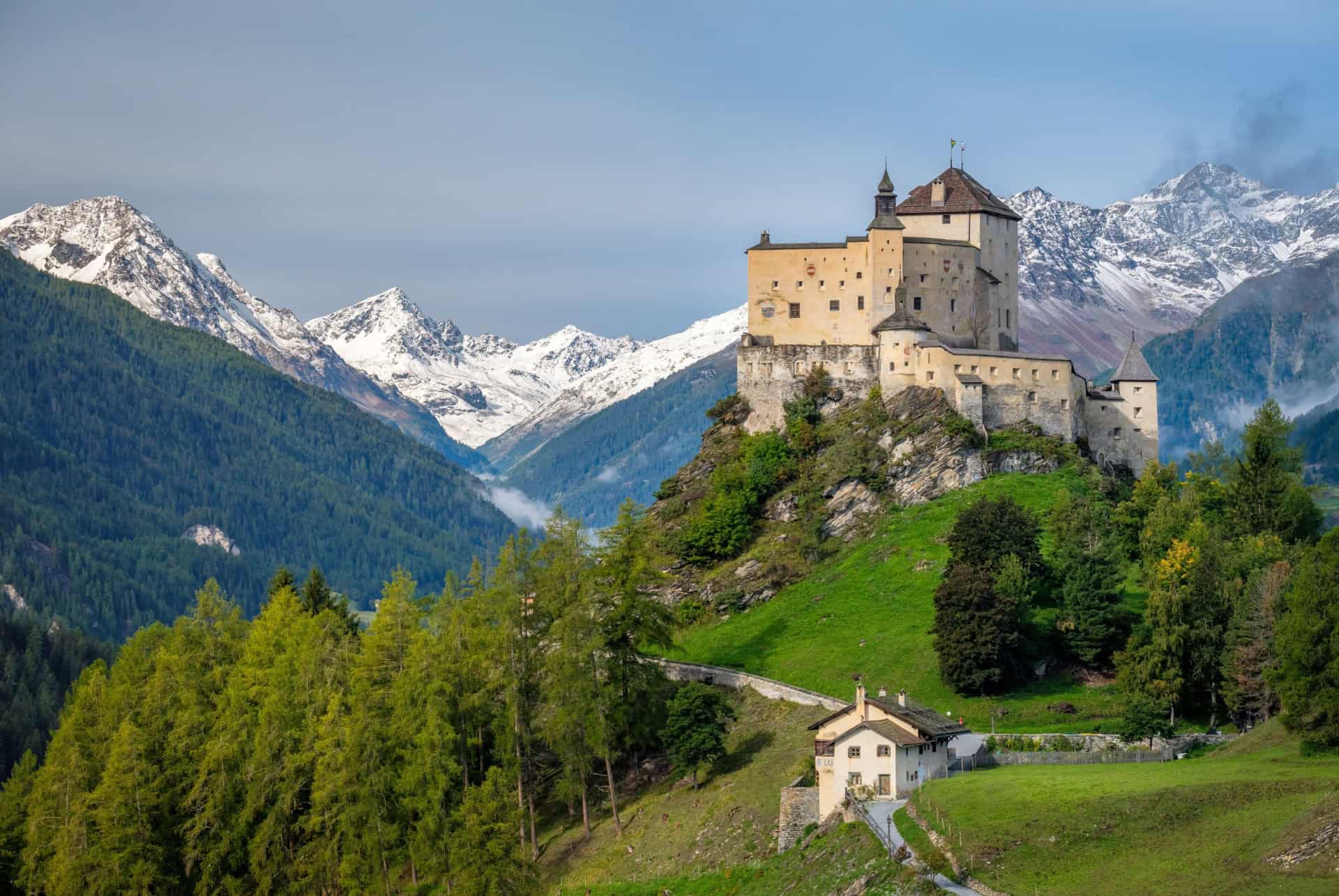 chateau de tarasp suisse