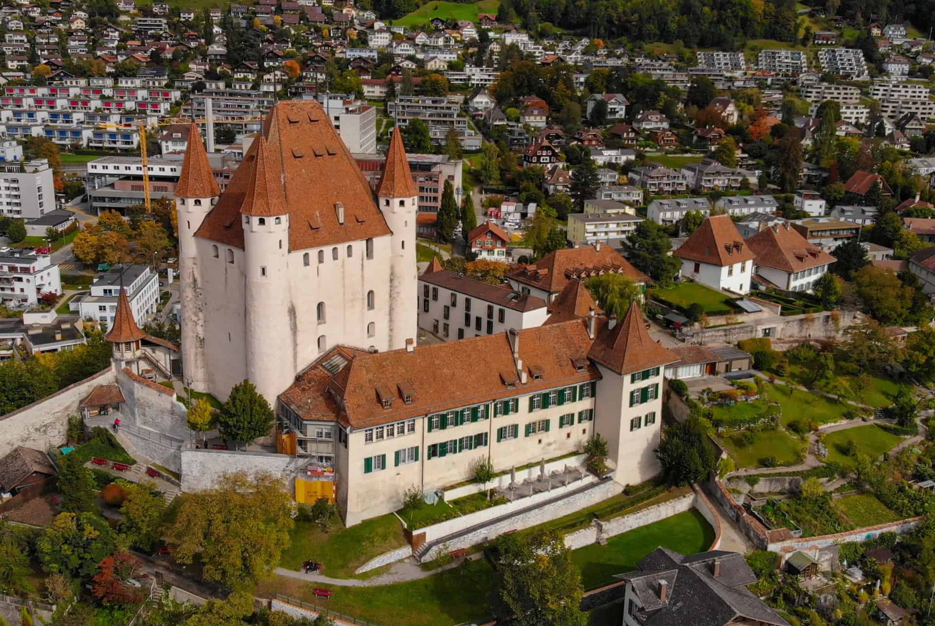 chateau de thoune plus beaux châteaux en suisse