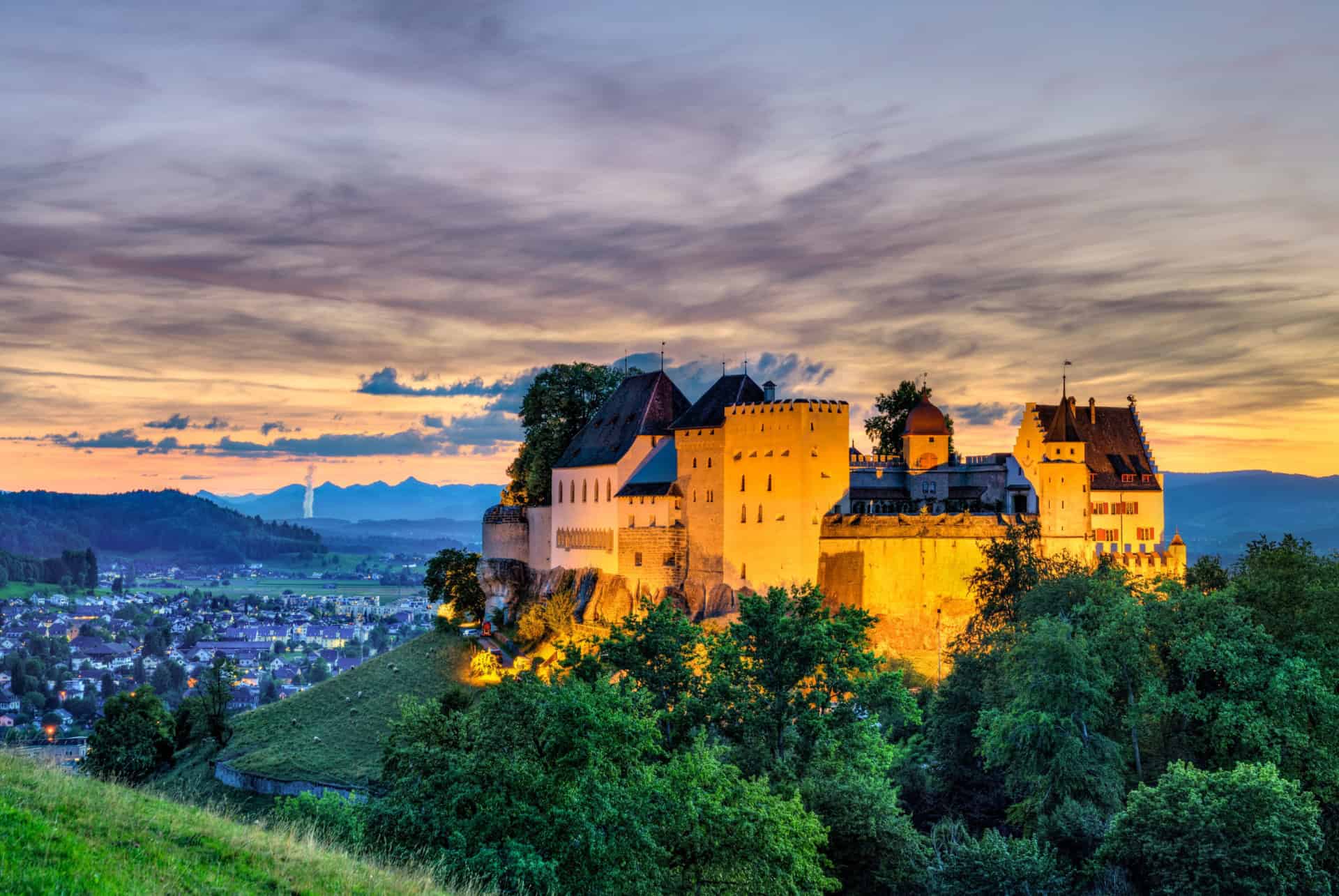 chateau lenzbourg plus beaux châteaux en suisse