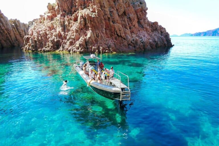 Croisière dans la réserve naturelle de Scandola